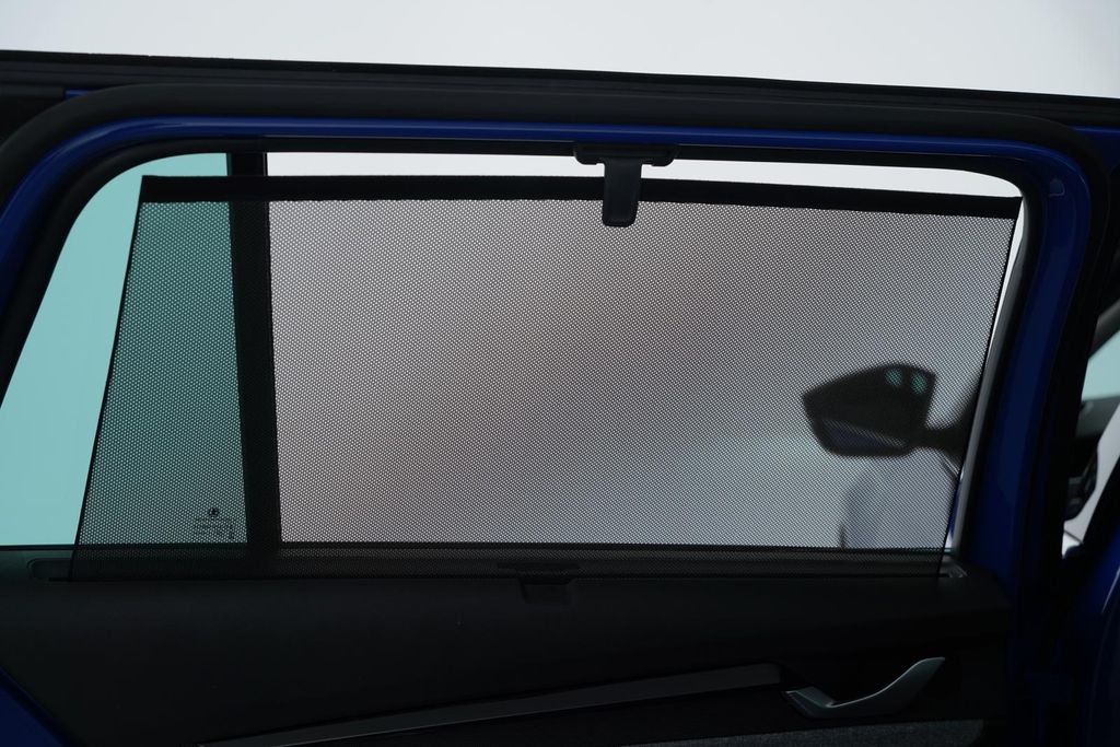 Skoda Octavia 2024 г. Синий, пробег 53303 км