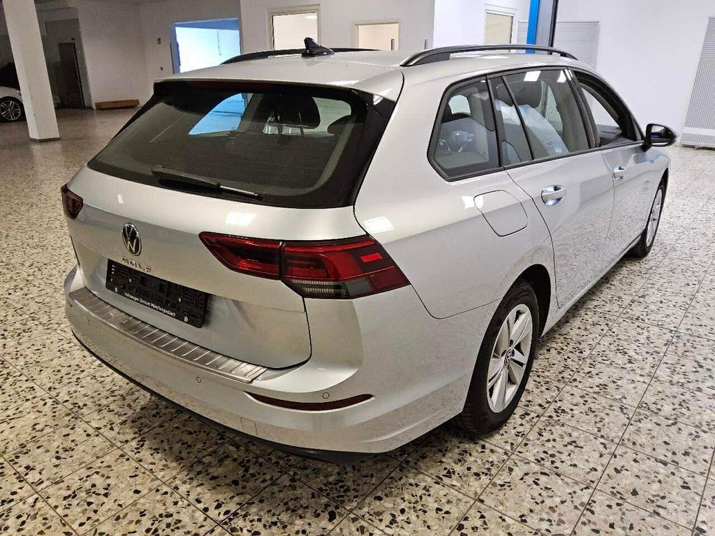 Volkswagen Golf 2023 г. Серебристый, пробег 51271 км
