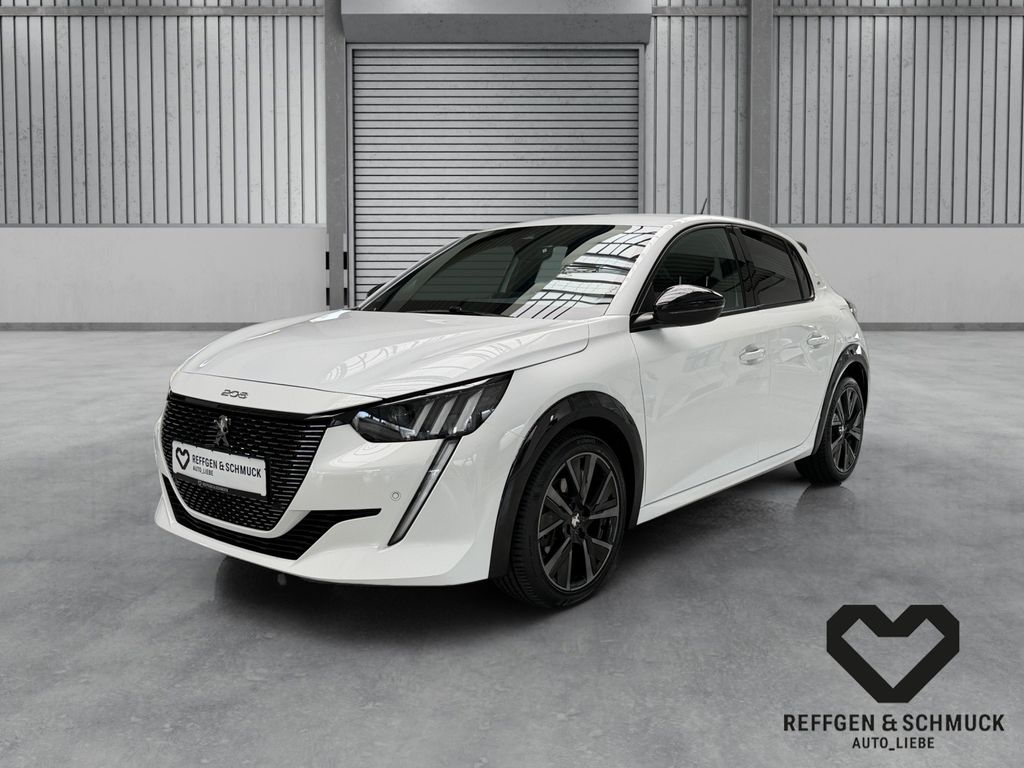 Peugeot 208 2023 г. Белый, пробег 54200 км