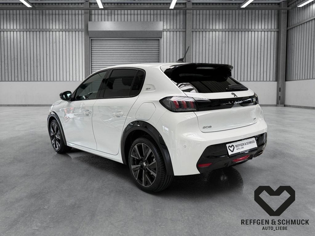 Peugeot 208 2023 г. Белый, пробег 54200 км