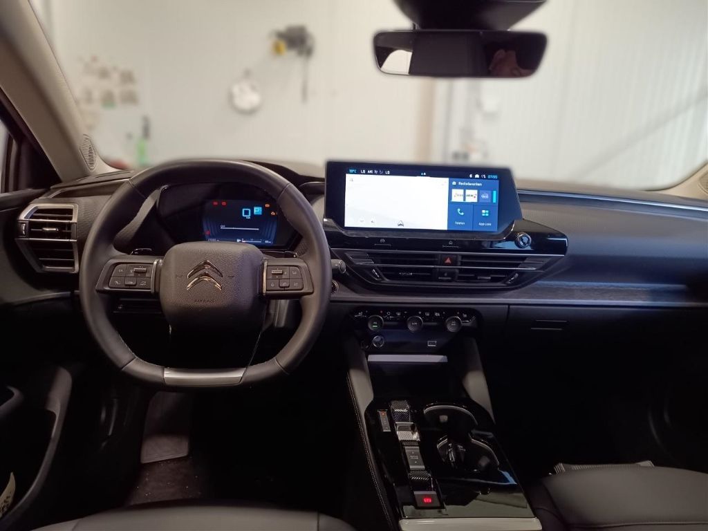 Citroen C5 X 2026 г. Чёрный, пробег 21603 км