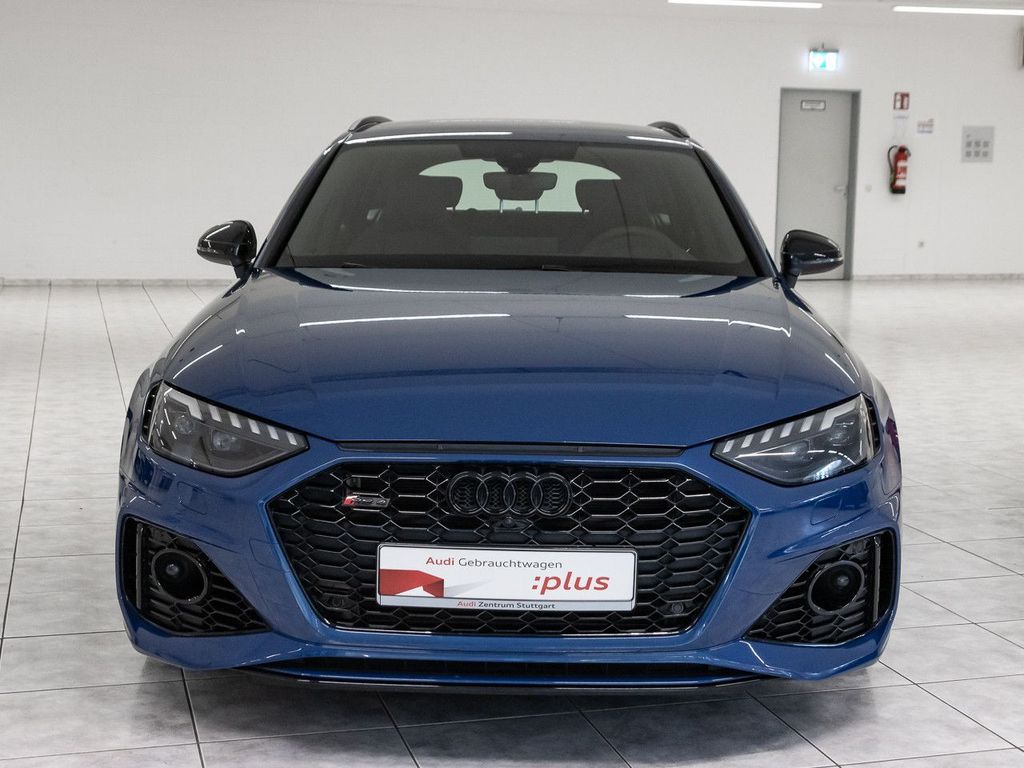 Audi RS4 2024 г. Синий, пробег 46926 км