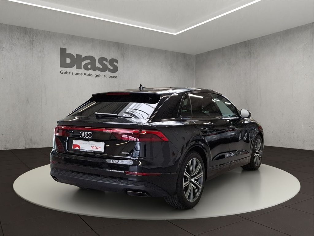 Audi Q8 2025 г. Чёрный, пробег 32315 км