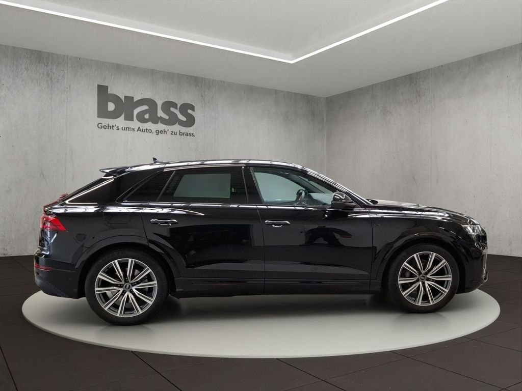 Audi Q8 2025 г. Чёрный, пробег 32315 км