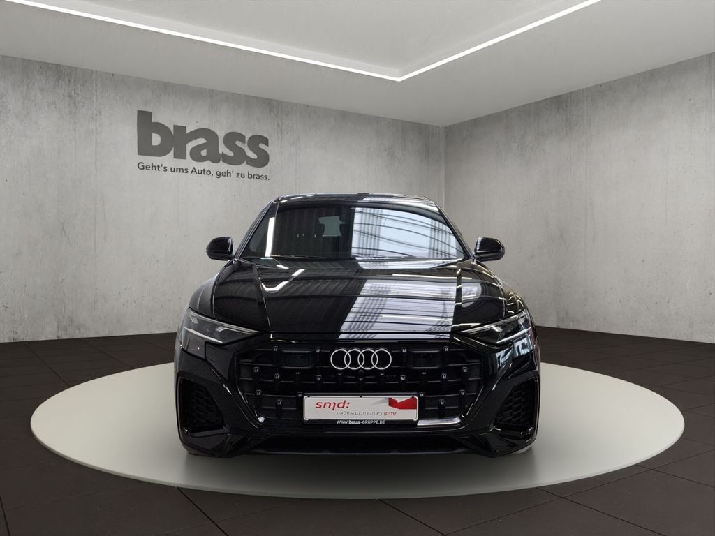 Audi Q8 2025 г. Чёрный, пробег 32315 км