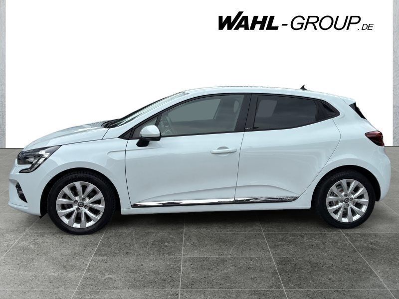 Renault Clio 2021 г. Белый, пробег 44143 км