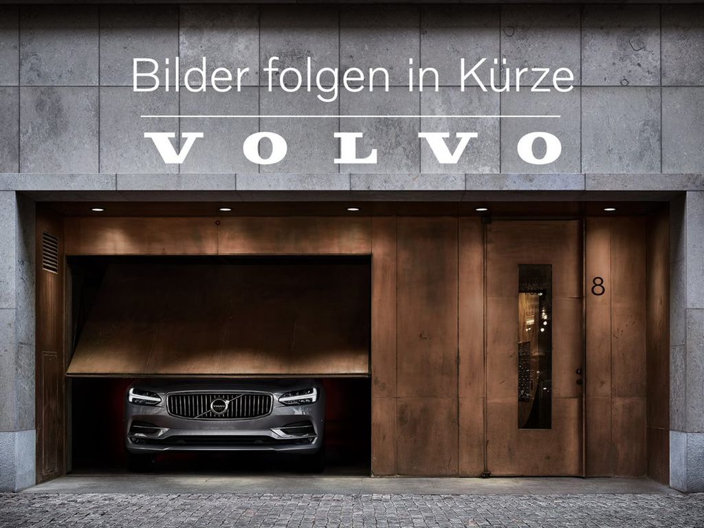 Volvo XC60 2023 г. Чёрный, пробег 54850 км