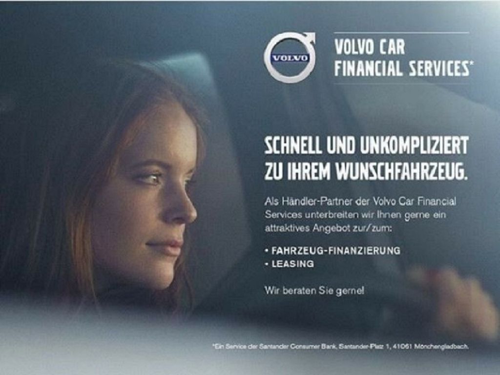 Volvo XC60 2023 г. Чёрный, пробег 54850 км
