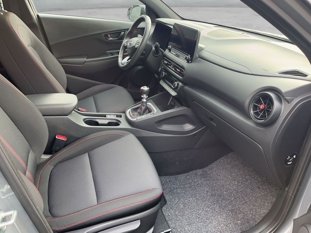 Hyundai Kona 2022 г. Серый, пробег 51478 км