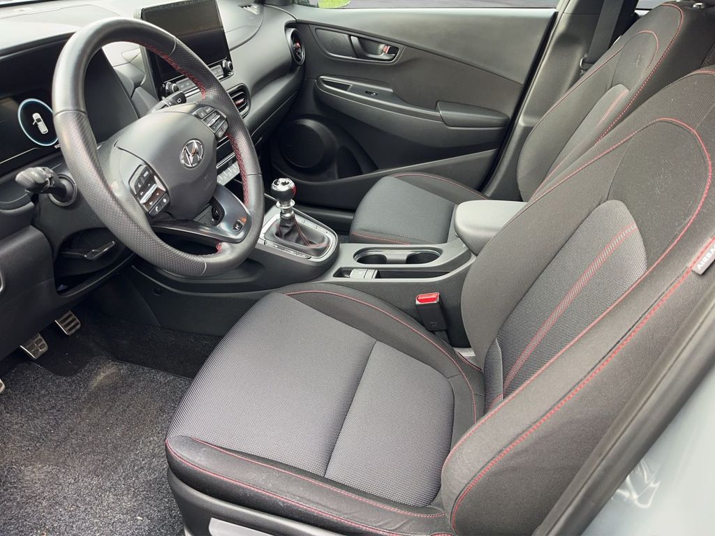Hyundai Kona 2022 г. Серый, пробег 51478 км