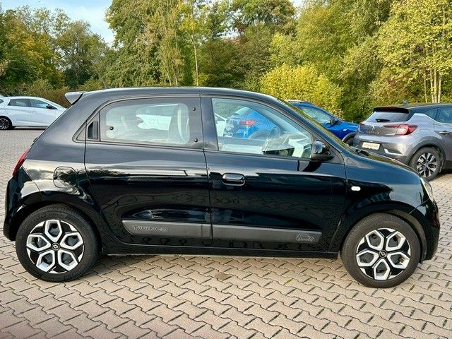 Renault Twingo 2023 г. Чёрный, пробег 56485 км