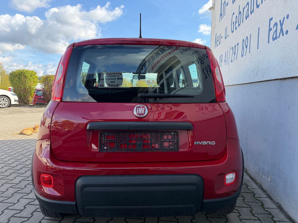 Fiat Panda 2024 г. Красный, пробег 51943 км
