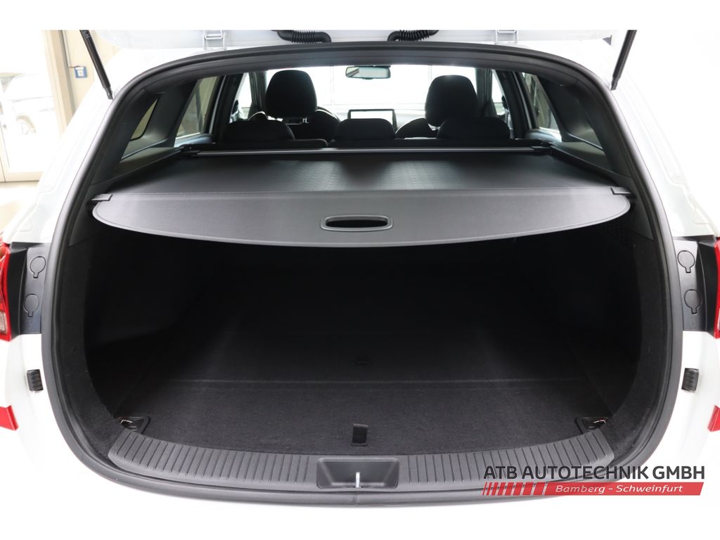 Hyundai i30 2022 г. Белый, пробег 58180 км