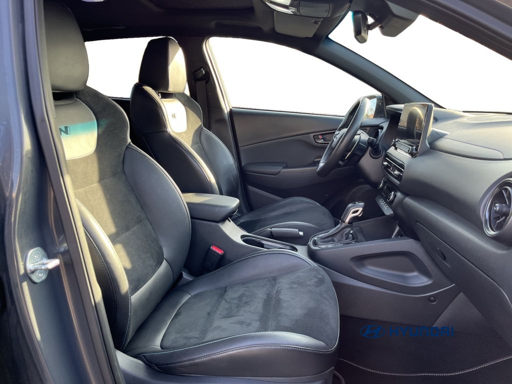 Hyundai Kona 2023 г. Серый, пробег 44302 км