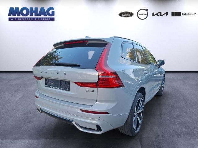 Volvo XC60 2023 г. Серый, пробег 42422 км
