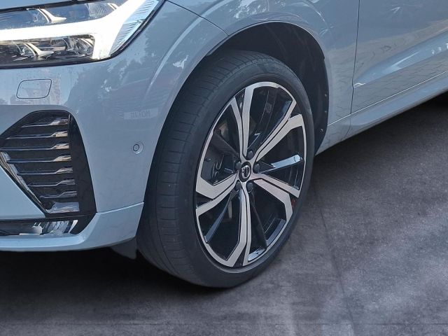 Volvo XC60 2023 г. Серый, пробег 42422 км