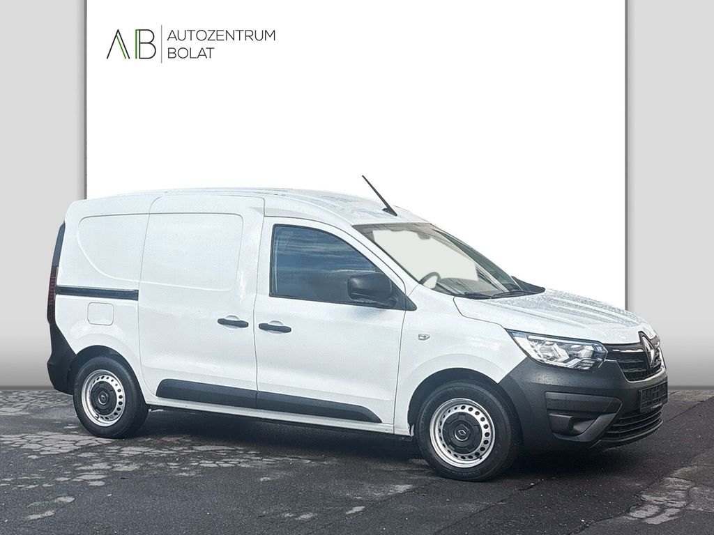 Renault Express 2021 г. Белый, пробег 47100 км