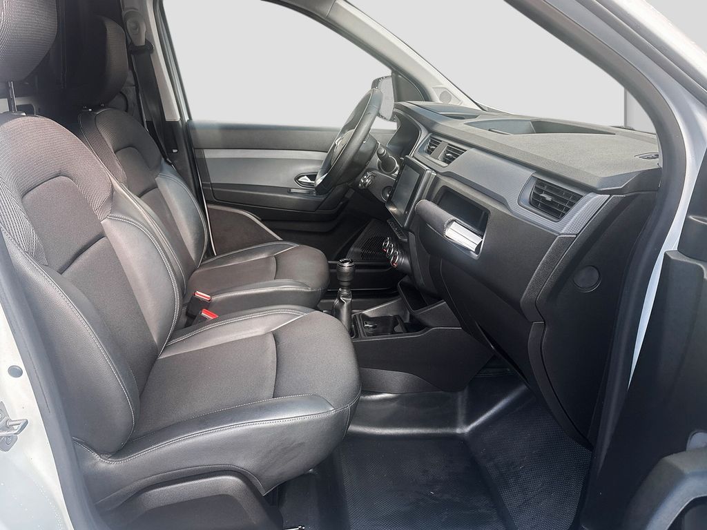 Renault Express 2021 г. Белый, пробег 47100 км