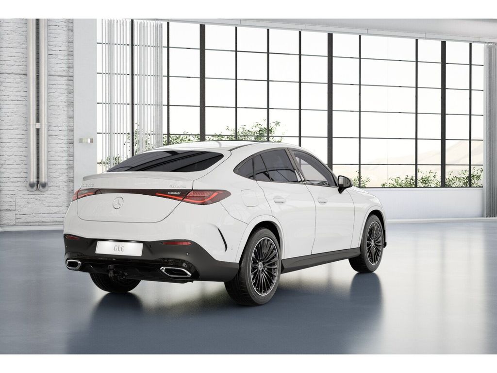 Mercedes-Benz GLC 200 2025 г. Белый, пробег 23108 км