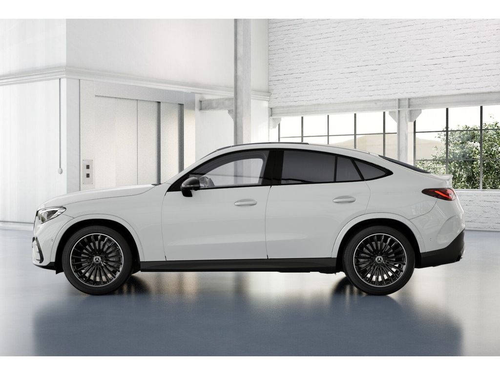 Mercedes-Benz GLC 200 2025 г. Белый, пробег 23108 км