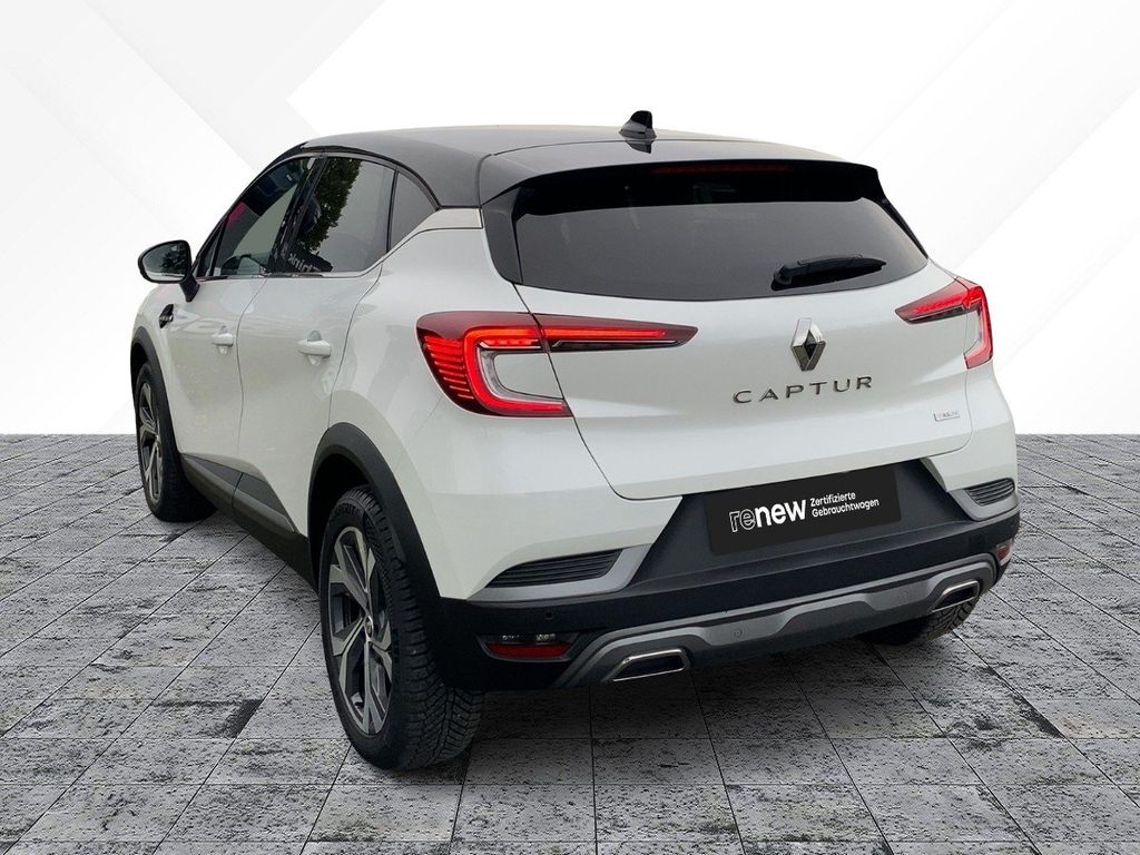 Renault Captur 2022 г. Белый, пробег 26856 км