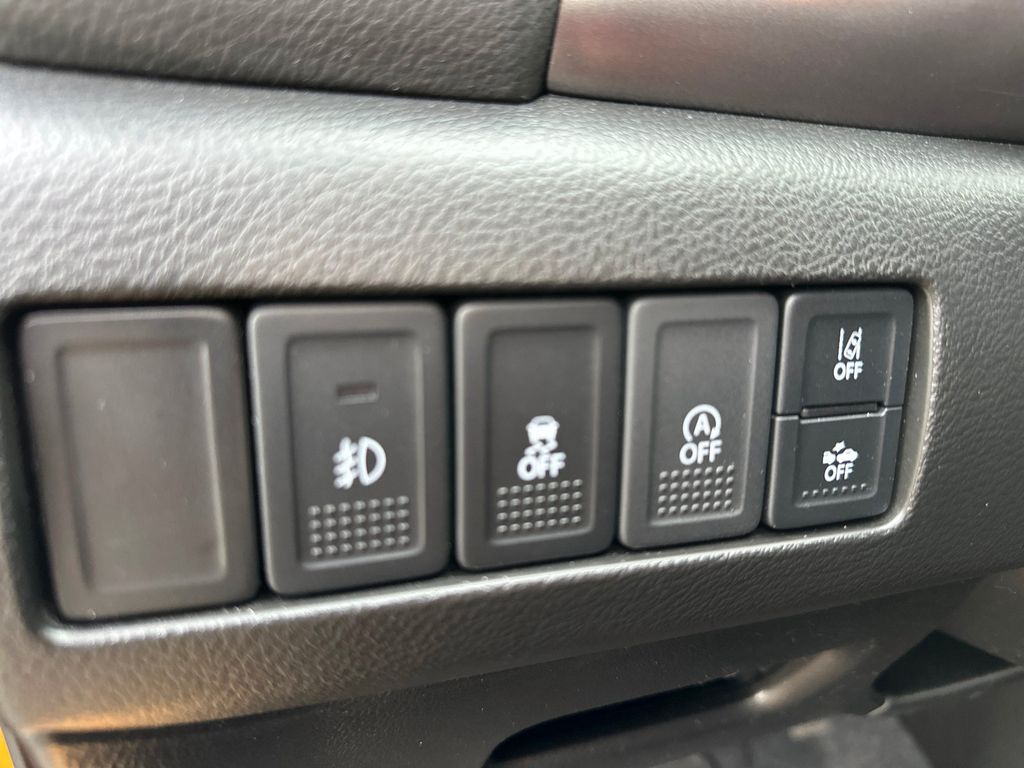Suzuki Vitara 2023 г. Жёлтый, пробег 58500 км