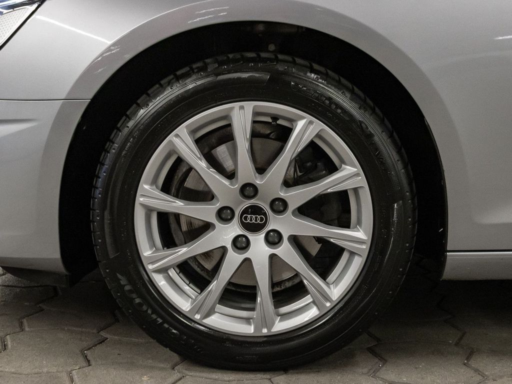 Audi A4 2024 г. Серебристый, пробег 48039 км