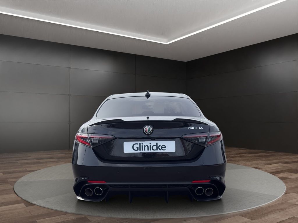 Alfa Romeo Giulia 2024 г. Чёрный, пробег 48115 км