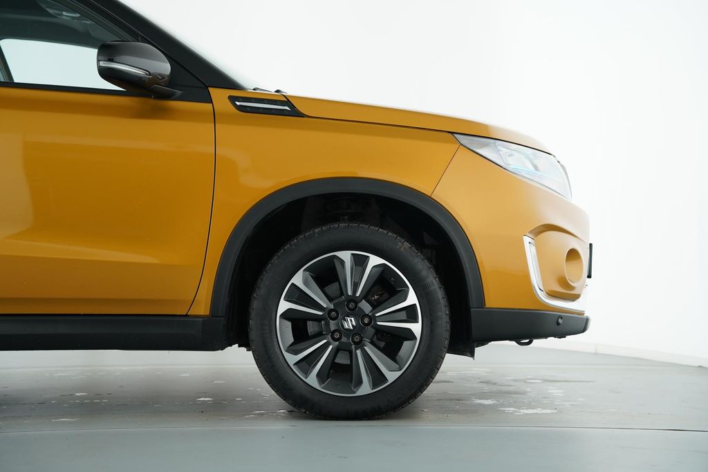 Suzuki Vitara 2021 г. Золотистый, пробег 29488 км
