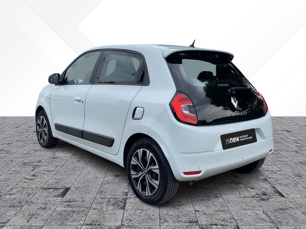 Renault Twingo 2022 г. Белый, пробег 52772 км