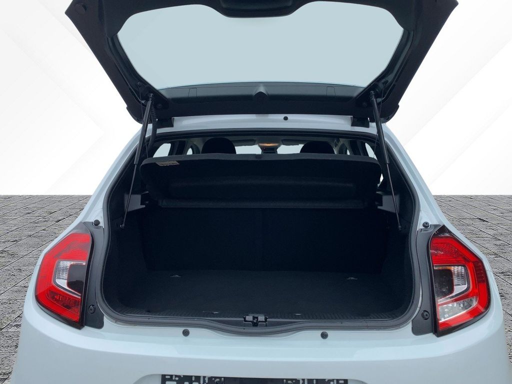 Renault Twingo 2022 г. Белый, пробег 52772 км