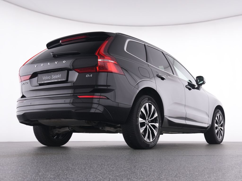 Volvo XC60 2023 г. Чёрный, пробег 41607 км