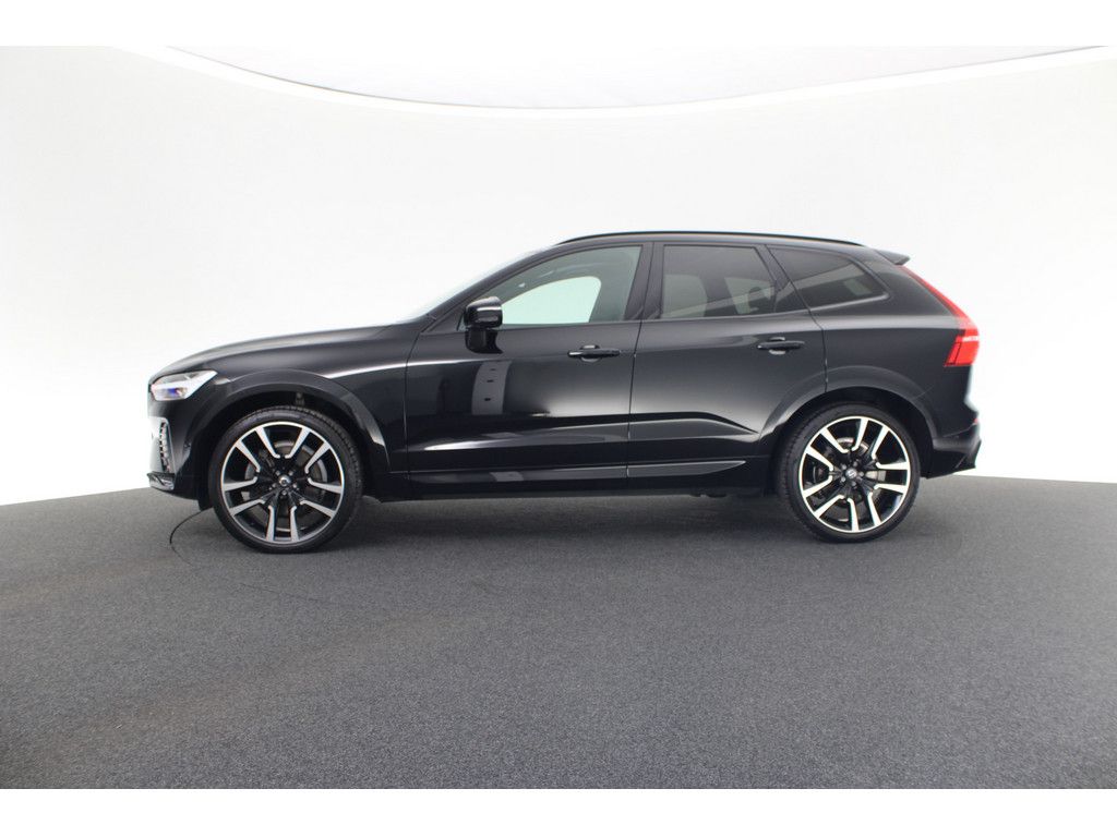 Volvo XC60 2023 г. Чёрный, пробег 43626 км