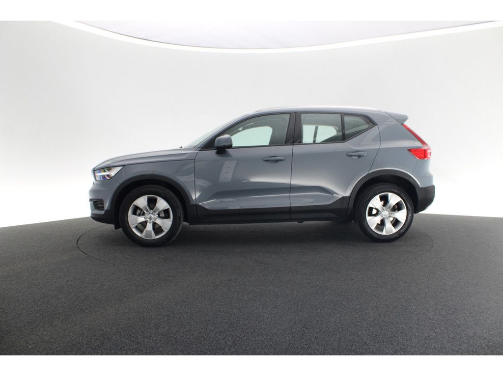 Volvo XC40 2021 г. Серый, пробег 46844 км