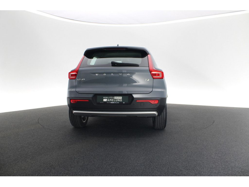 Volvo XC40 2021 г. Серый, пробег 46844 км