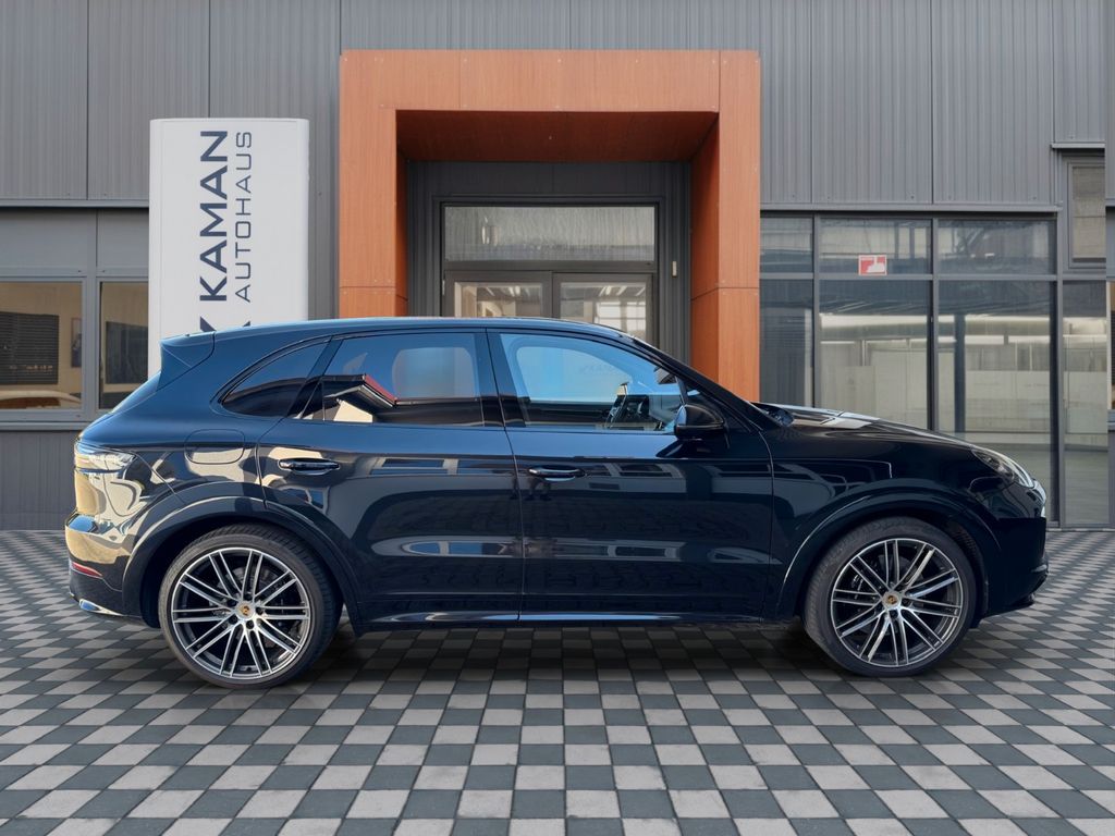 Porsche Cayenne 2022 г. Чёрный, пробег 47200 км