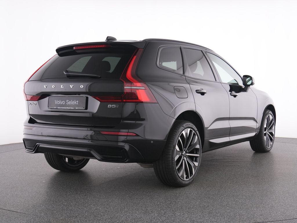 Volvo XC60 2025 г. Чёрный, пробег 30220 км