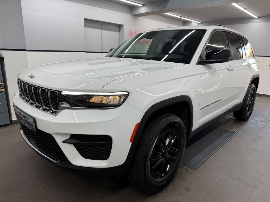 Jeep Grand Cherokee 2023 г. Белый, пробег 29785 км
