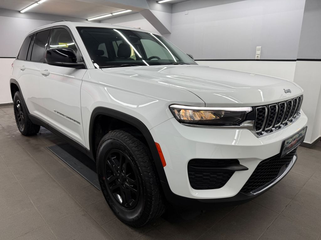 Jeep Grand Cherokee 2023 г. Белый, пробег 29785 км