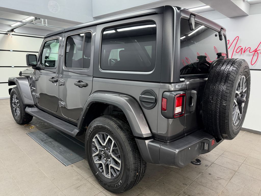 Jeep Wrangler 2023 г. Серый, пробег 47697 км