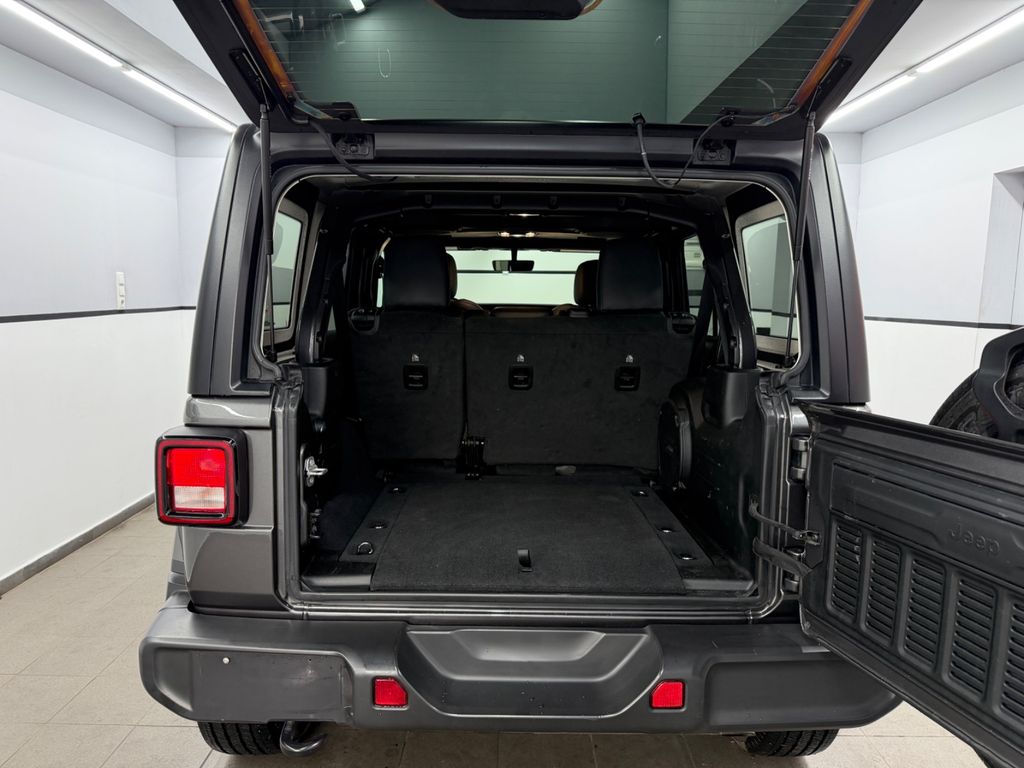 Jeep Wrangler 2023 г. Серый, пробег 47697 км