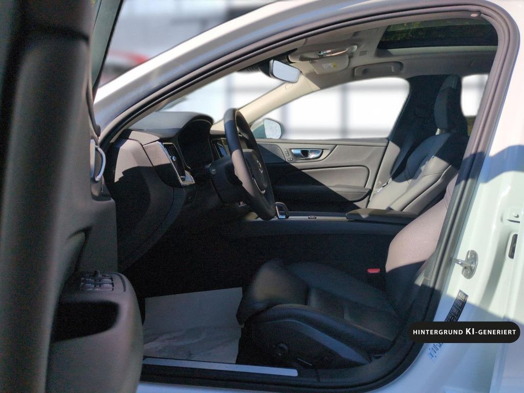 Volvo V60 Cross Country 2024 г. Белый, пробег 19800 км