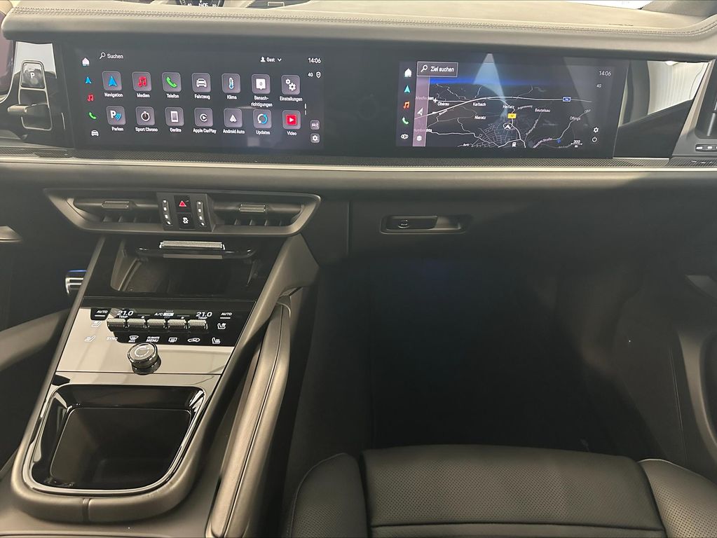 Porsche Cayenne 2024 г. Чёрный, пробег 5000 км