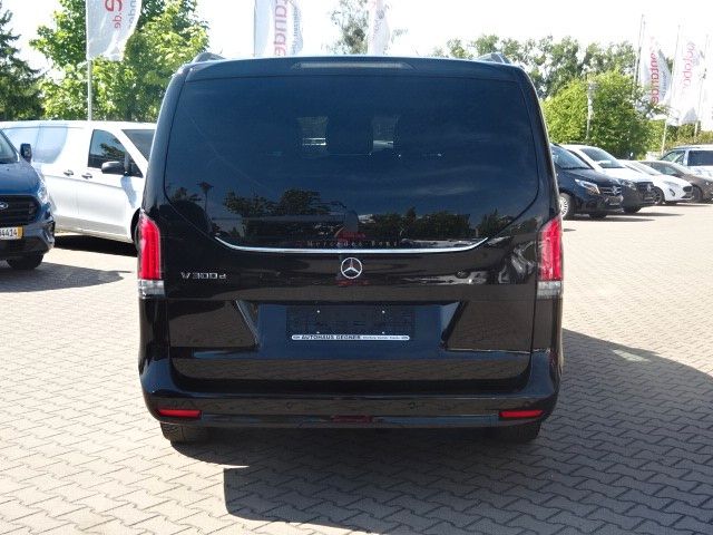 Mercedes-Benz V 300 2024 г. Чёрный, пробег 24317 км