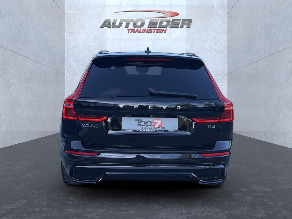 Volvo XC60 2022 г. Чёрный, пробег 55500 км