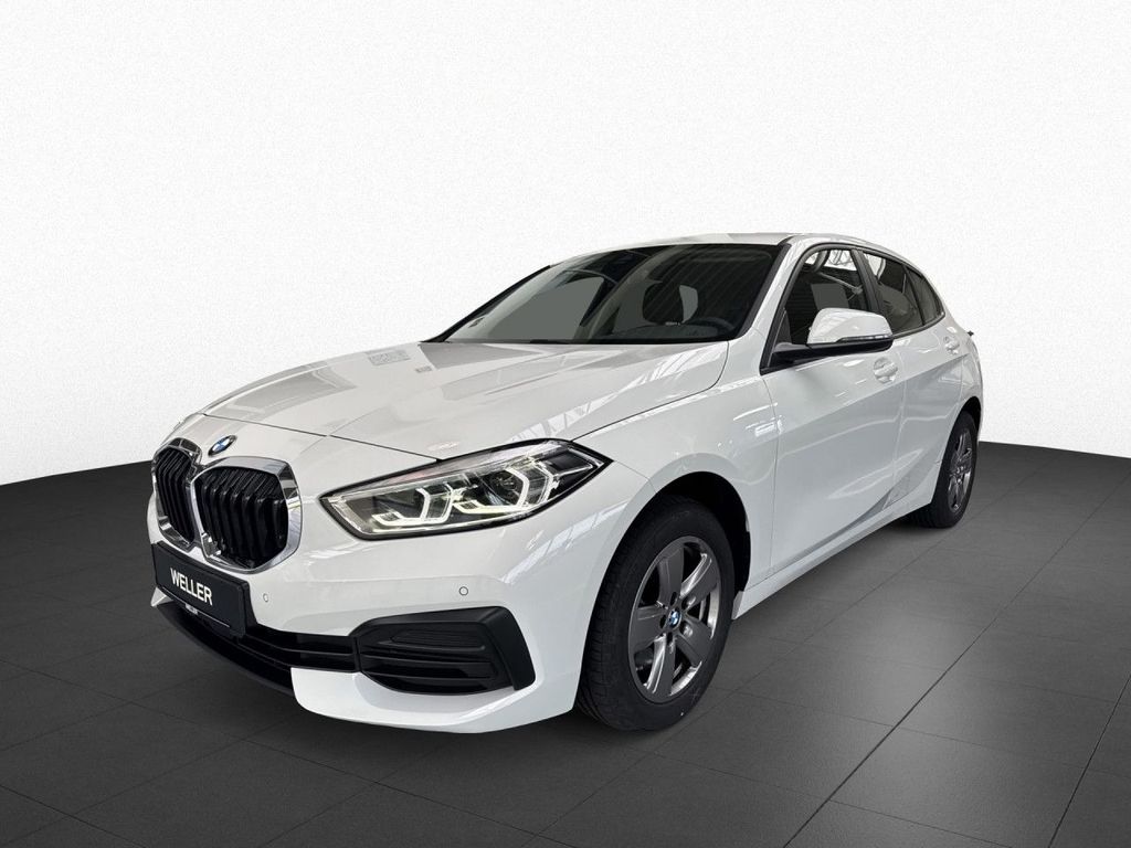BMW 118 2023 г. Белый, пробег 43649 км