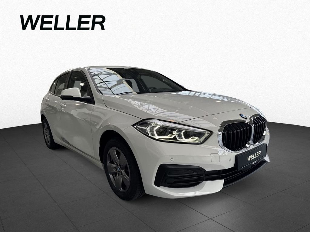 BMW 118 2023 г. Белый, пробег 43649 км