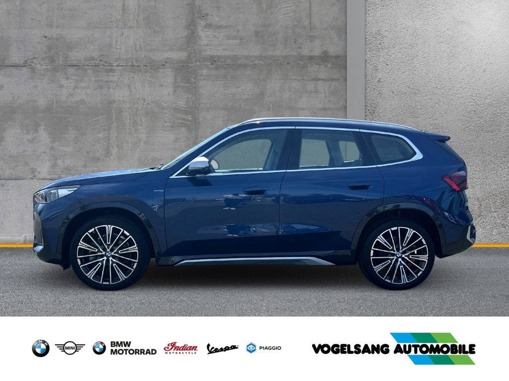 BMW X1 2023 г. Синий, пробег 54708 км