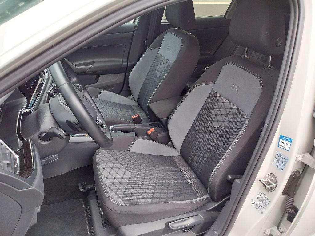 Volkswagen Taigo 2022 г. Серый, пробег 34700 км
