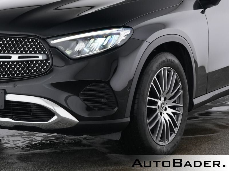 Mercedes-Benz GLC 220 2025 г. Чёрный, пробег 32850 км